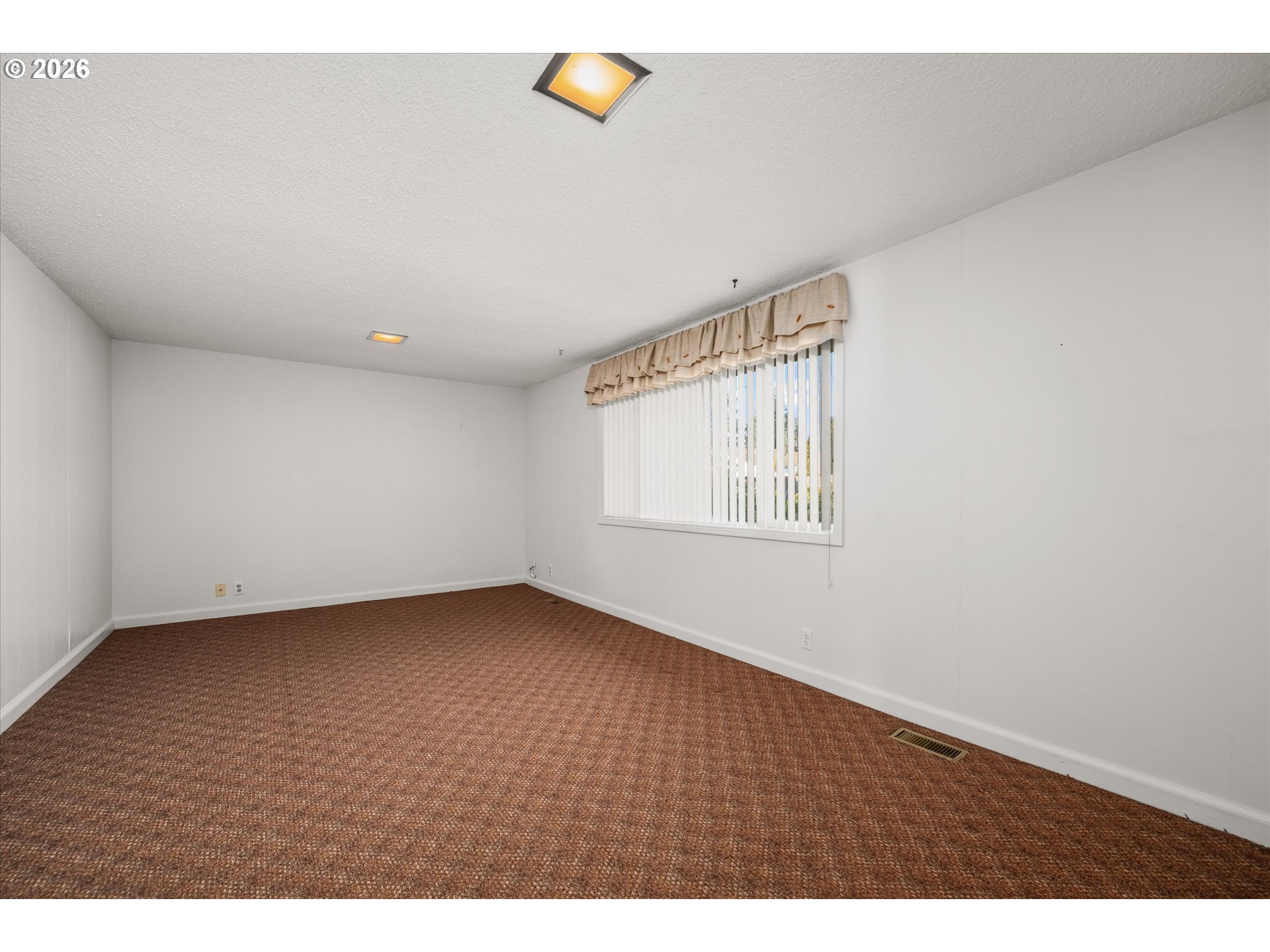 472 Springdale Avenue Springfield, OR 97477 - Photo 25 of 40