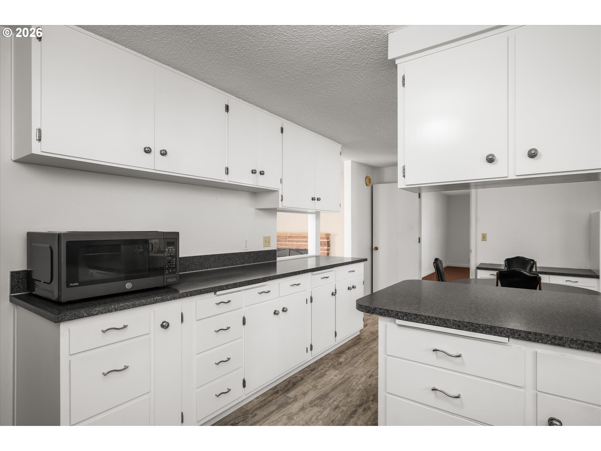 472 Springdale Avenue Springfield, OR 97477 - Photo 10 of 40