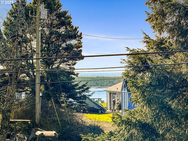 $405,000 | 4805 Leonard Street West, Netarts, OR 97141