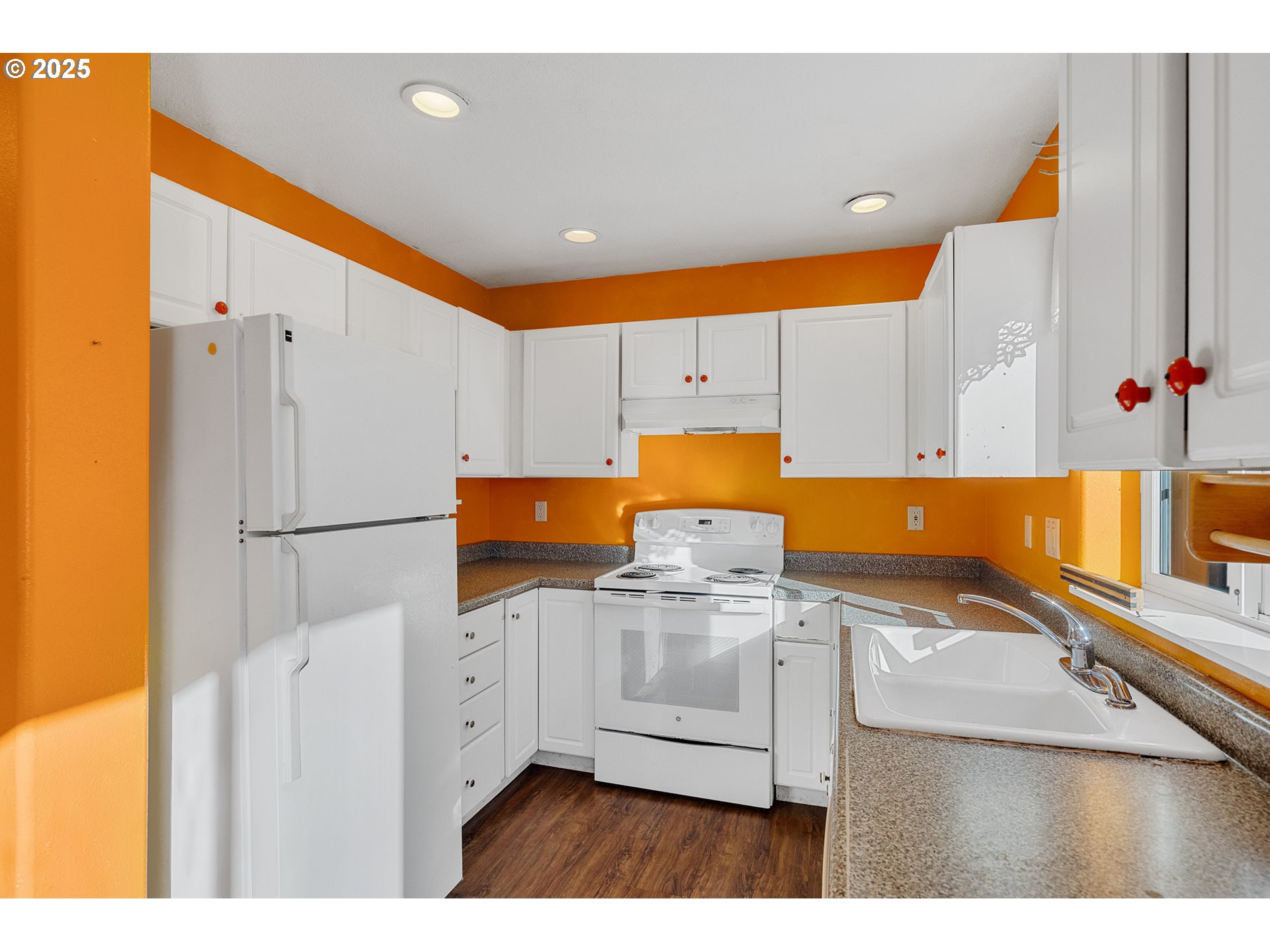 4805 Leonard Street West Netarts, OR 97141 - Photo 4 of 34