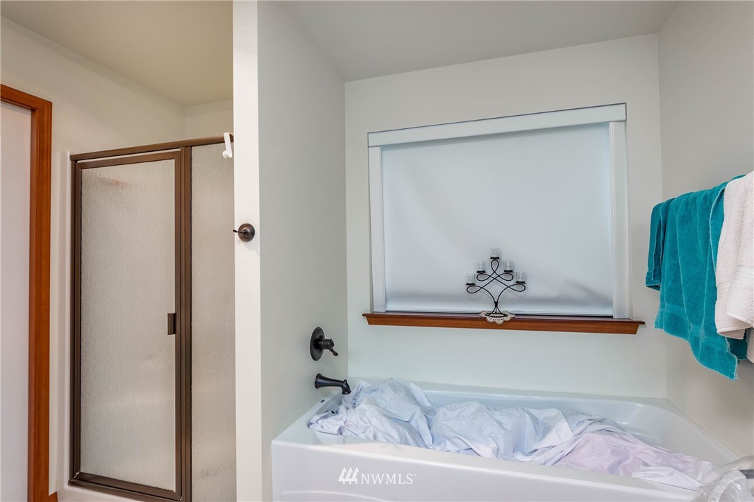 1076 Lyle Ridge Circle Oak Harbor, WA 98277 - Photo 17 of 35 Gallery Image 17