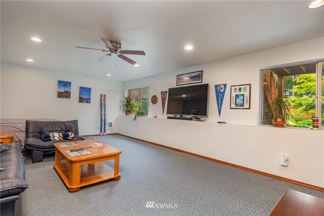 1076 Lyle Ridge Circle Oak Harbor, WA 98277 - Photo 27 of 35 Gallery Image 27