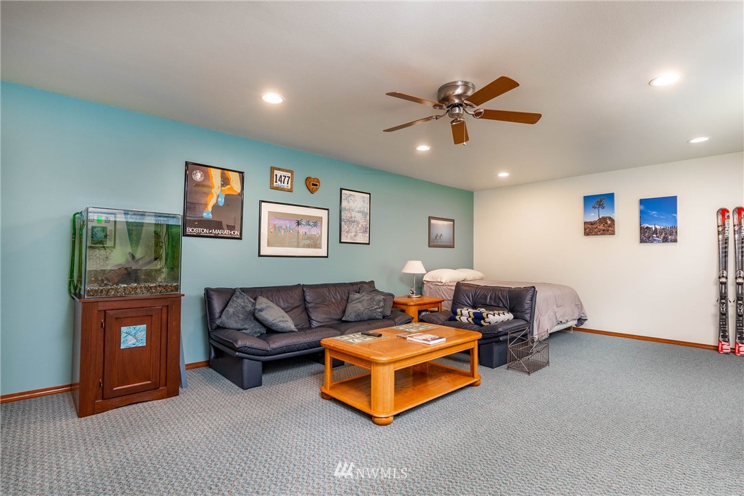 1076 Lyle Ridge Circle Oak Harbor, WA 98277 - Photo 28 of 35 Gallery Image 28