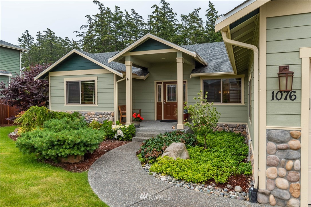 1076 Lyle Ridge Circle Oak Harbor, WA 98277 - Photo 5 of 35 Gallery Image 5