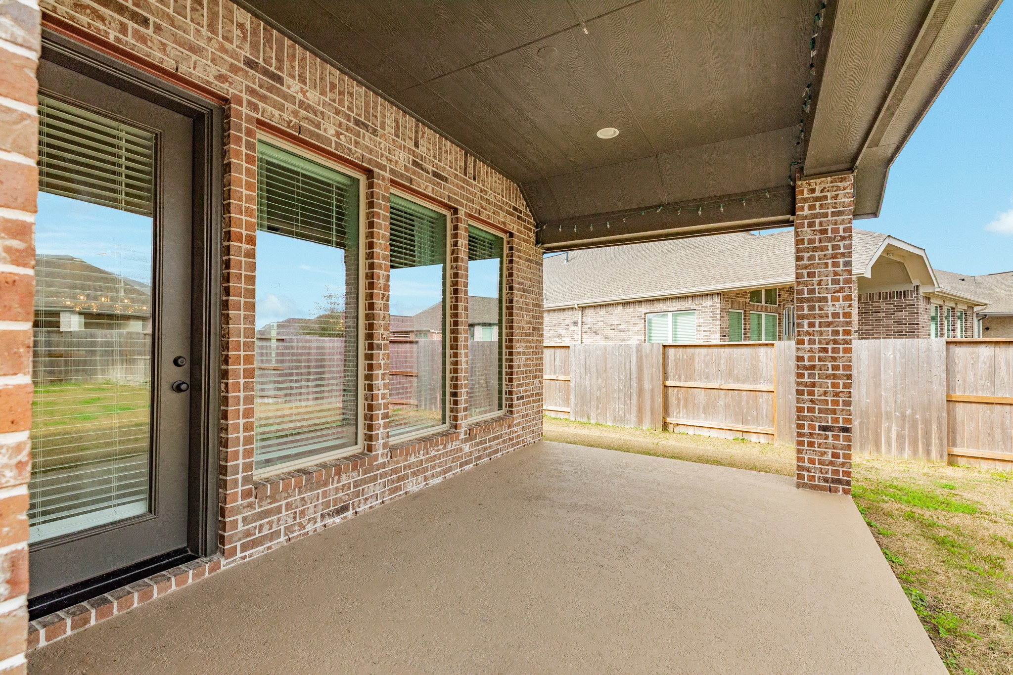 5039 Country Mdws Trail Iowa Colony, TX 77583 - Photo 26 of 50 a view of a room with a large window