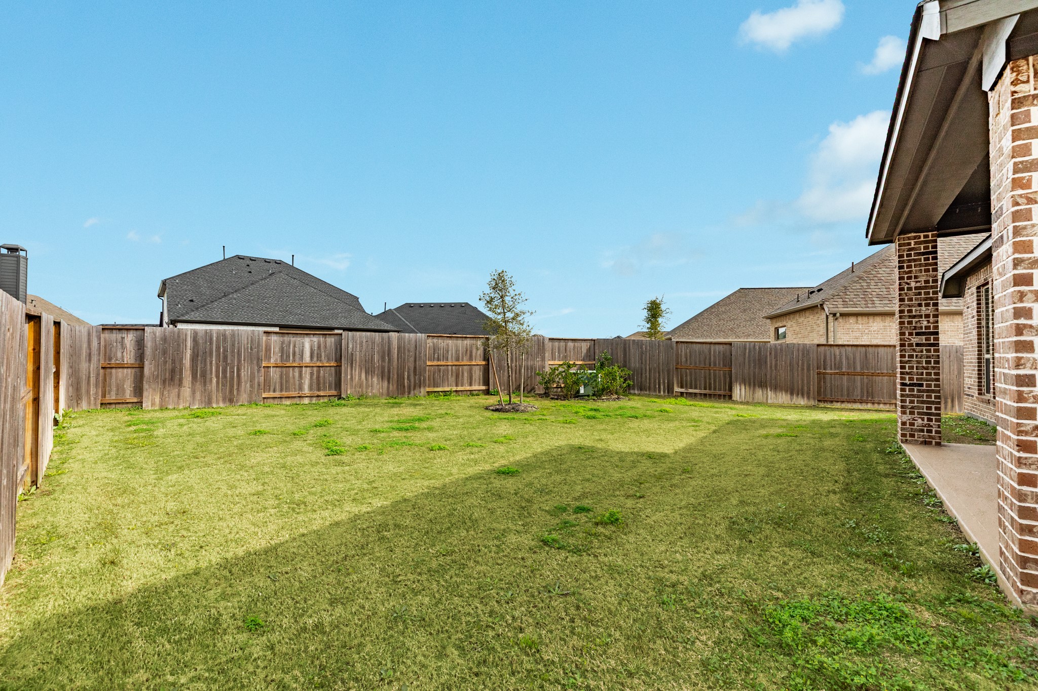 5039 Country Mdws Trail Iowa Colony, TX 77583 - Photo 27 of 50 a swimming pool with wooden fence