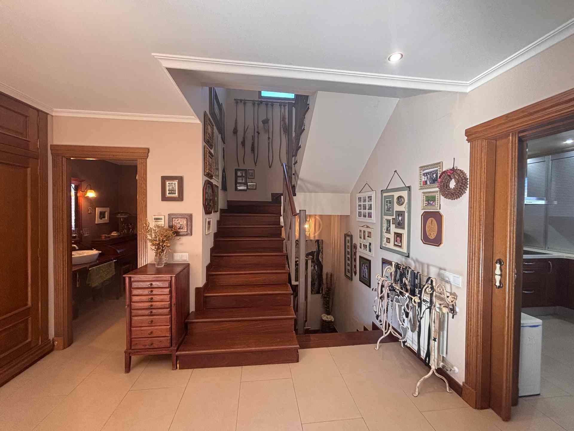 8 Carrer Del Teuladí Charlottesville, VC 46117 - Photo 20 of 30 a view of entryway