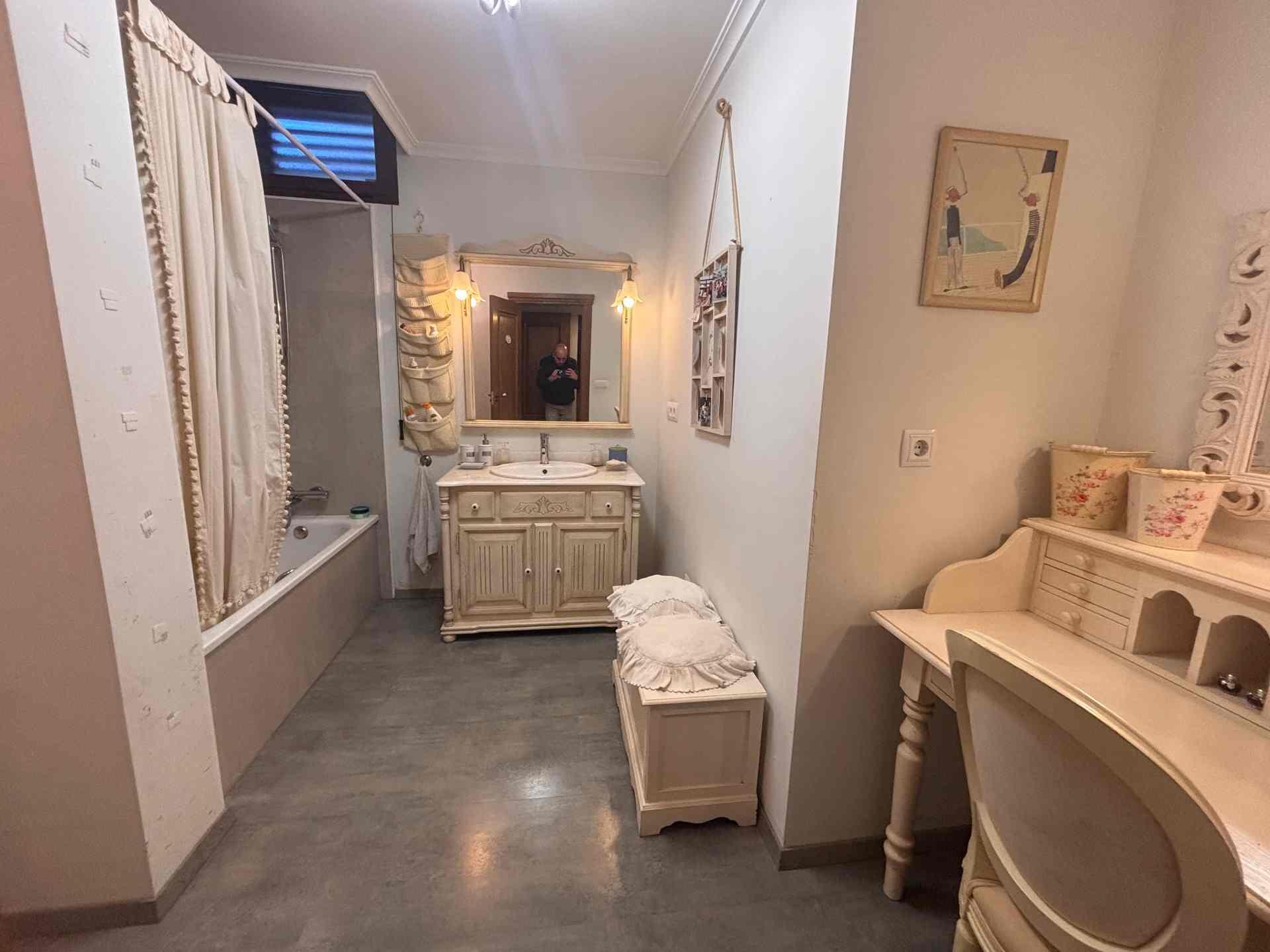 8 Carrer Del Teuladí Charlottesville, VC 46117 - Photo 6 of 30 a room with a washer and dryer