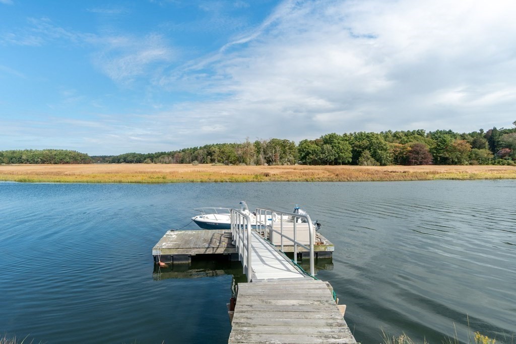 46 Cedar Point Norwell, MA 02061 - Photo 4 of 41