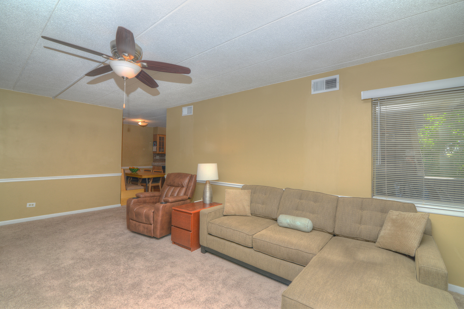 523 Timber Ridge Drive, Unit 204 Carol Stream, IL 60188 - Photo 4 of 24 Gallery Image 4
