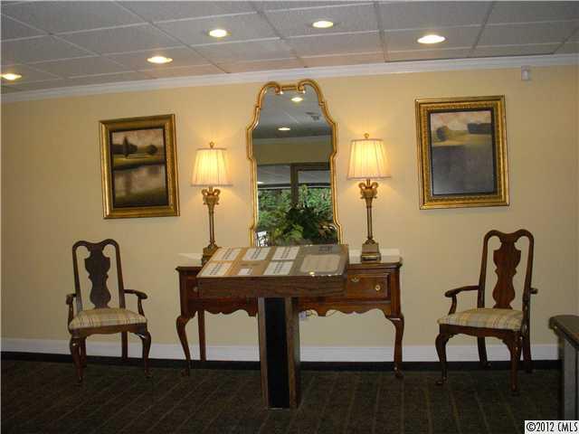 1323 Queens Road, Unit 320 Charlotte, NC 28207 - Photo 5 of 16 Gallery Image 5