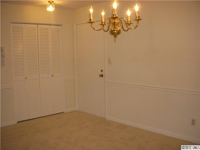 1323 Queens Road, Unit 320 Charlotte, NC 28207 - Photo 8 of 16 Gallery Image 8