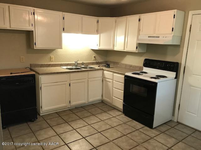 2814 Royal Road Amarillo, TX 79106 - Photo 3 of 6 Kitchen 1