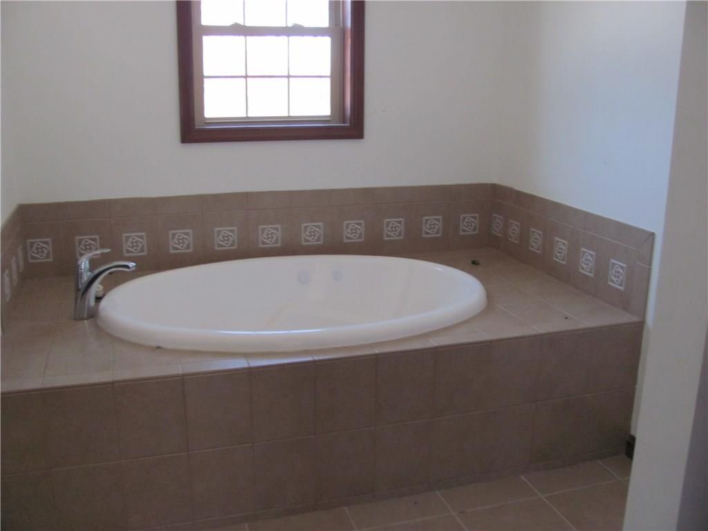 352 Thompson Road Chicora, PA 16025 - Photo 11 of 21 Master Bath