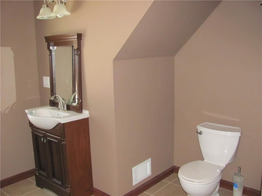 352 Thompson Road Chicora, PA 16025 - Photo 17 of 21 Gallery Image 17