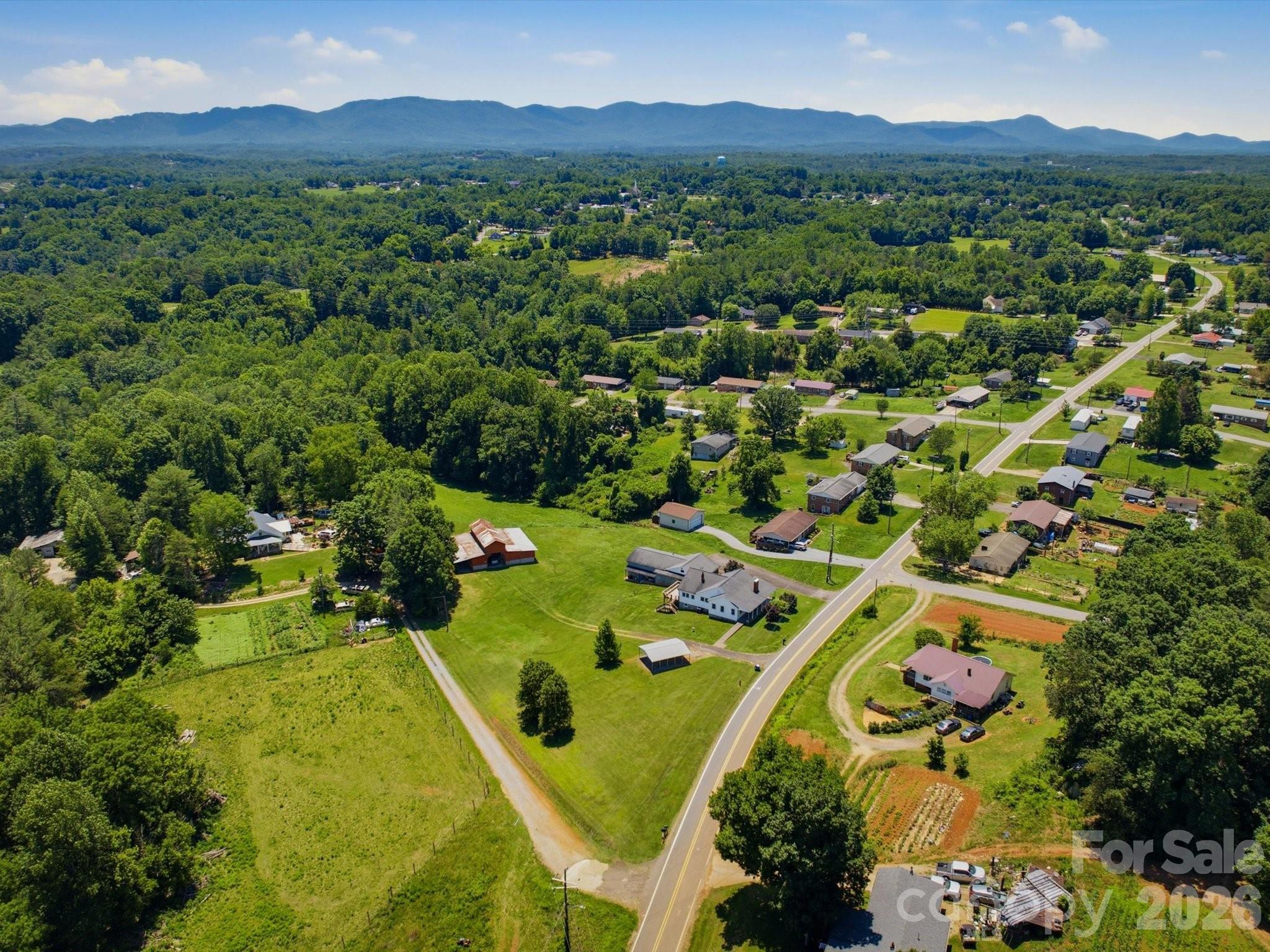 2401 Lail Road Morganton, NC 28655 - Photo 33 of 42