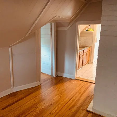 $1,300 | 2900 Enoch Avenue, Unit 1, Zion, IL 60099