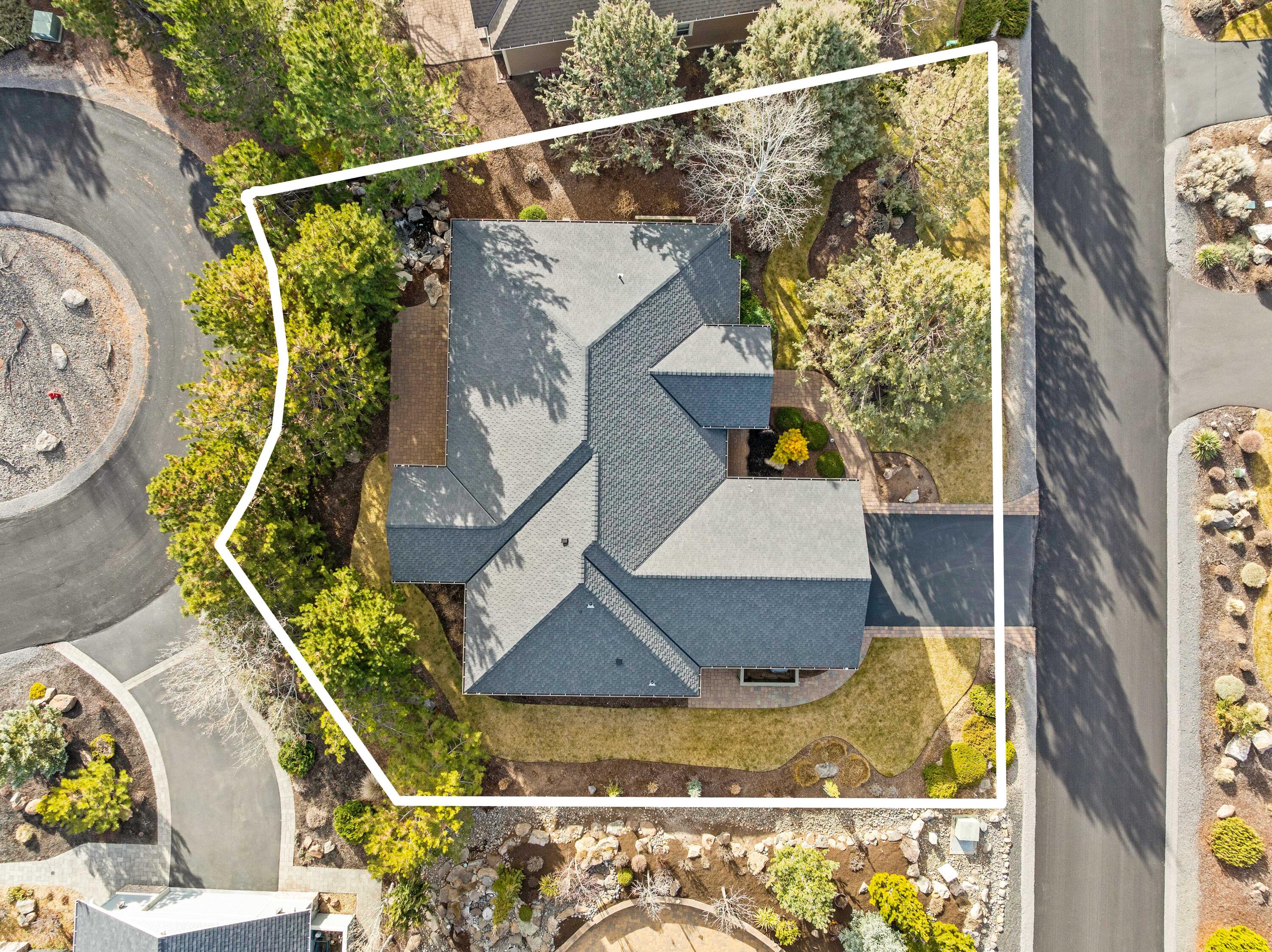 784 Ribbon Falls Road Redmond, OR 97756 - Photo 47 of 79 a aerial view of a house with swimming pool