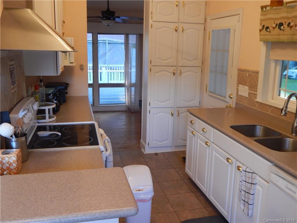 582 Union Street South Concord, NC 28025 - Photo 4 of 23