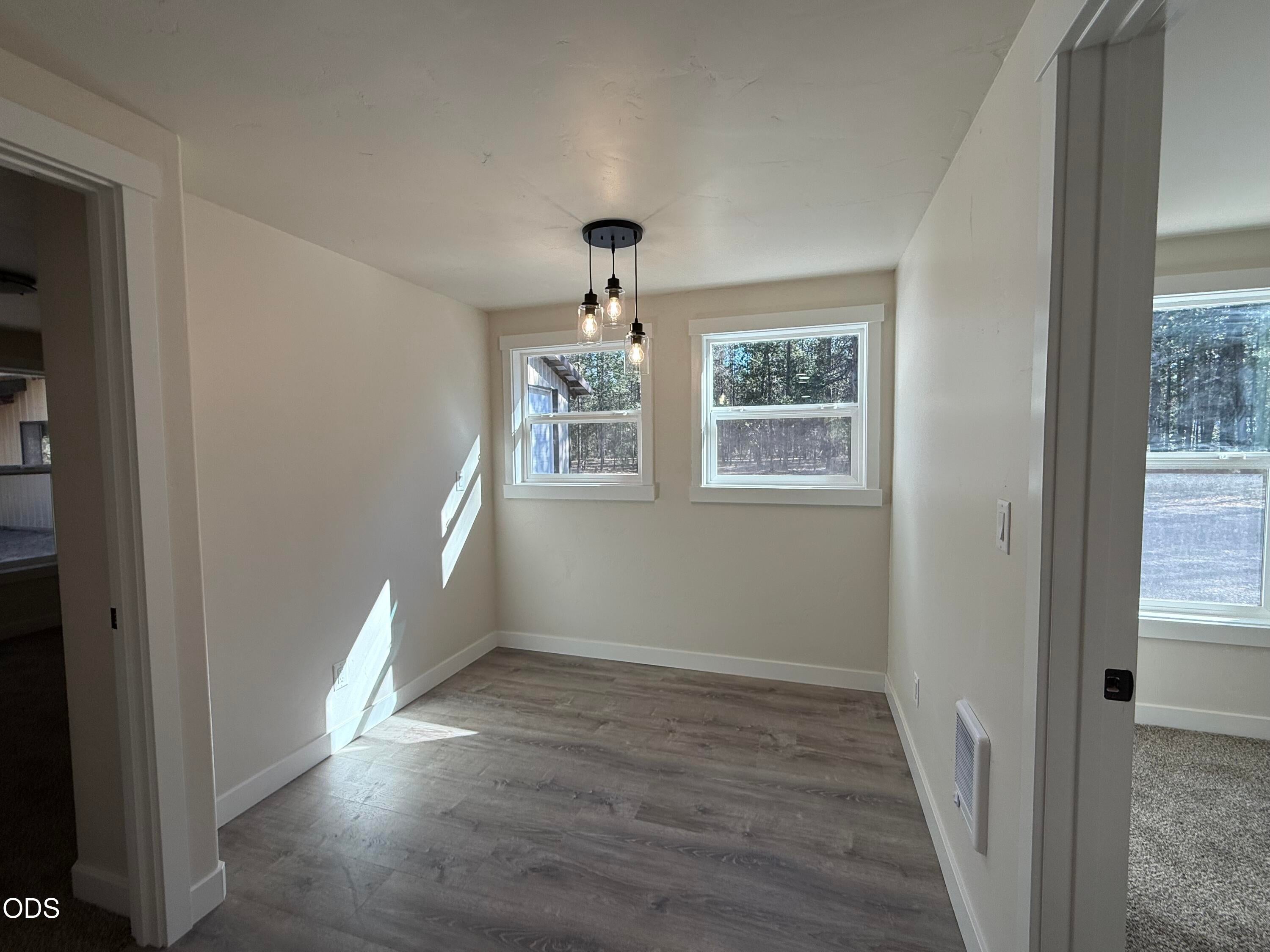 52318 Dustan Road La Pine, OR 97739 - Photo 7 of 21 Gallery Image 7