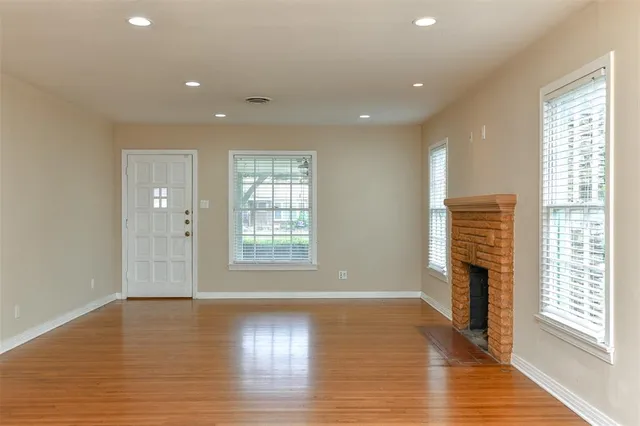 $2,800 | 3516 Rashti Court, Fort Worth, TX 76109