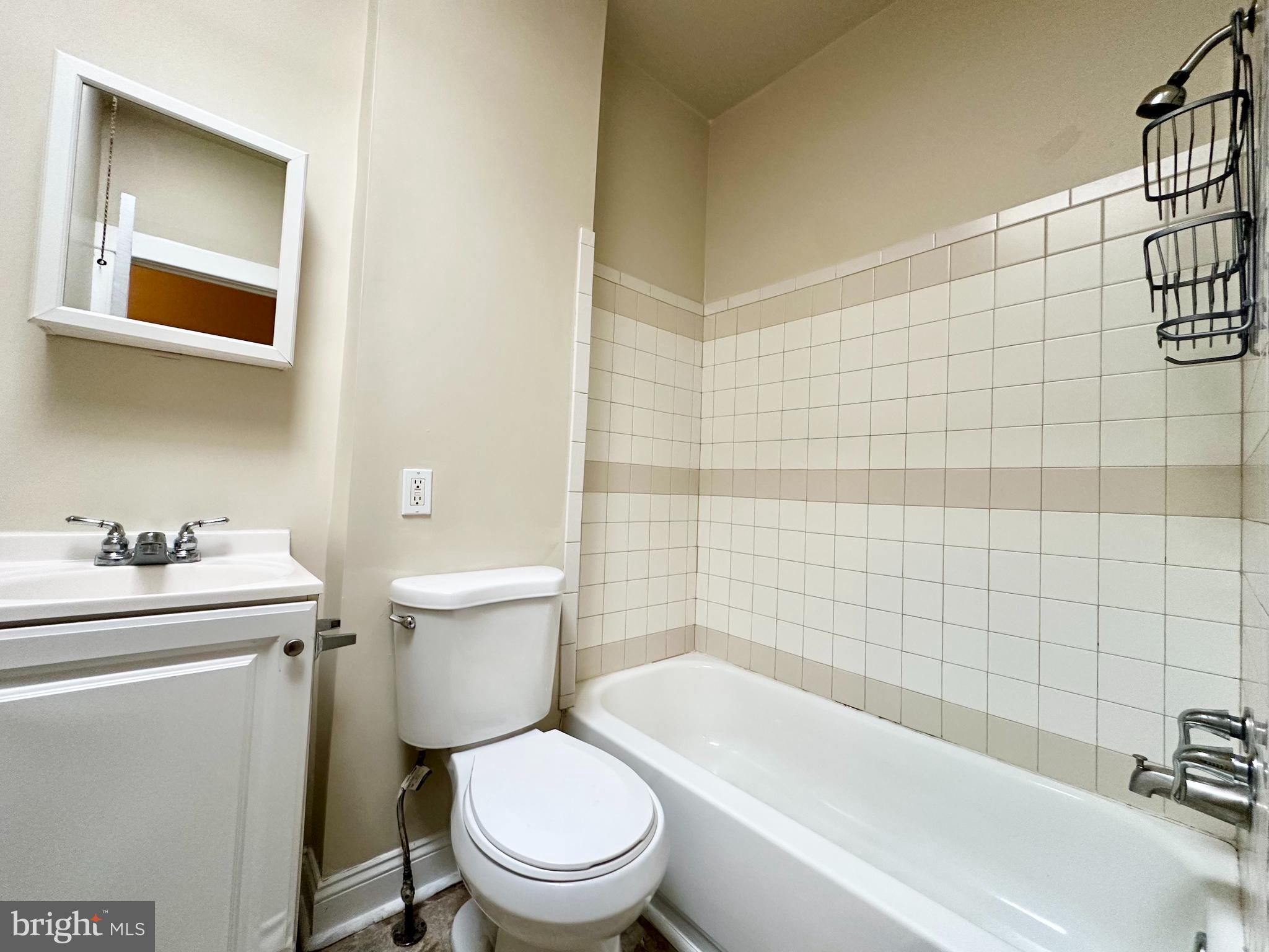 1729 Darley Avenue Baltimore, MD 21213 - Photo 12 of 21 Full Bath Upper Level