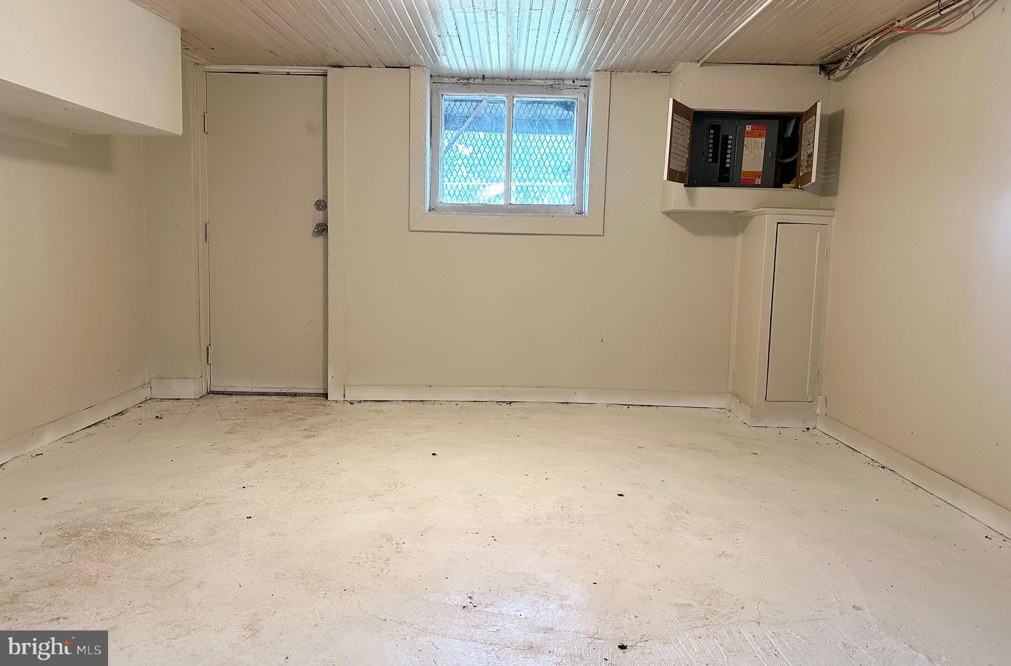 1729 Darley Avenue Baltimore, MD 21213 - Photo 17 of 21 Basement Back Room