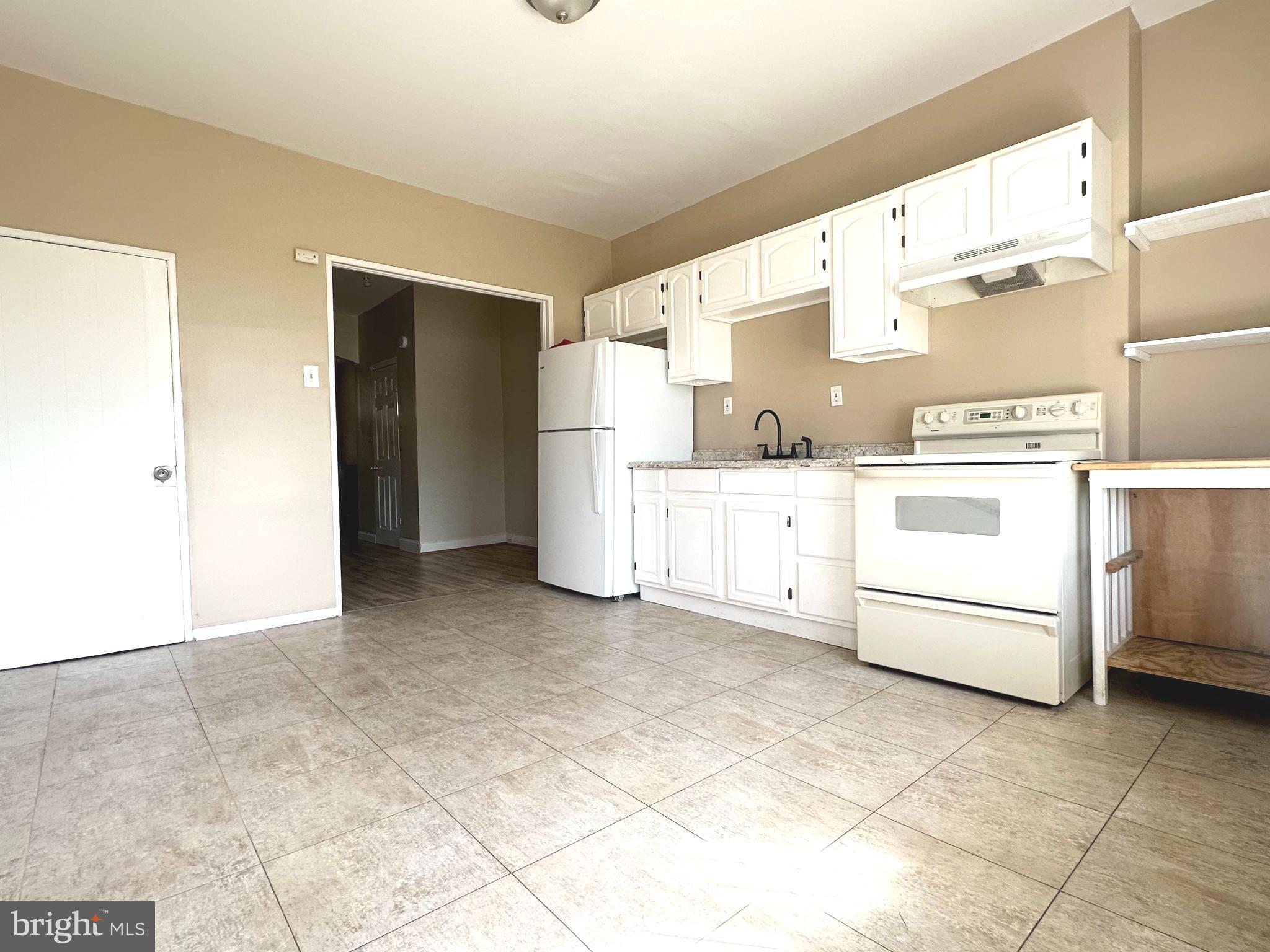 1729 Darley Avenue Baltimore, MD 21213 - Photo 6 of 21 Kitchen