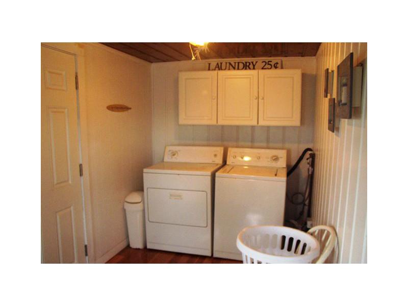 394 Pilot Hill Road Block Island, RI 02807 - Photo 11 of 14 Mud Room.