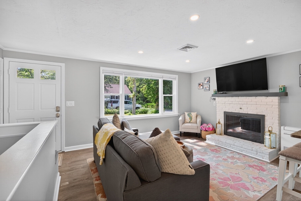 24 Tabor Road Sandwich, MA 02644 - Photo 2 of 35