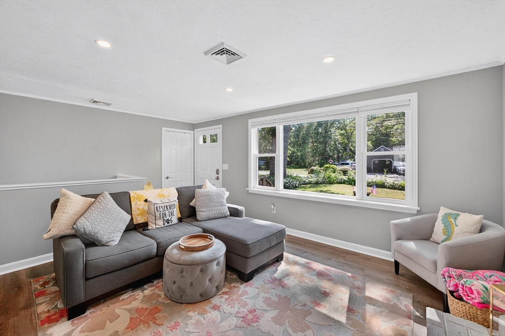 24 Tabor Road Sandwich, MA 02644 - Photo 3 of 35