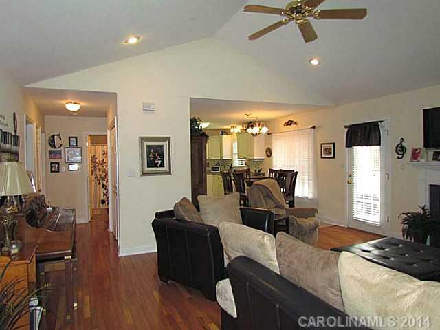 1783 Piper's Ridge Circle Northwest Conover, NC 28613 - Photo 3 of 16 Gallery Image 3