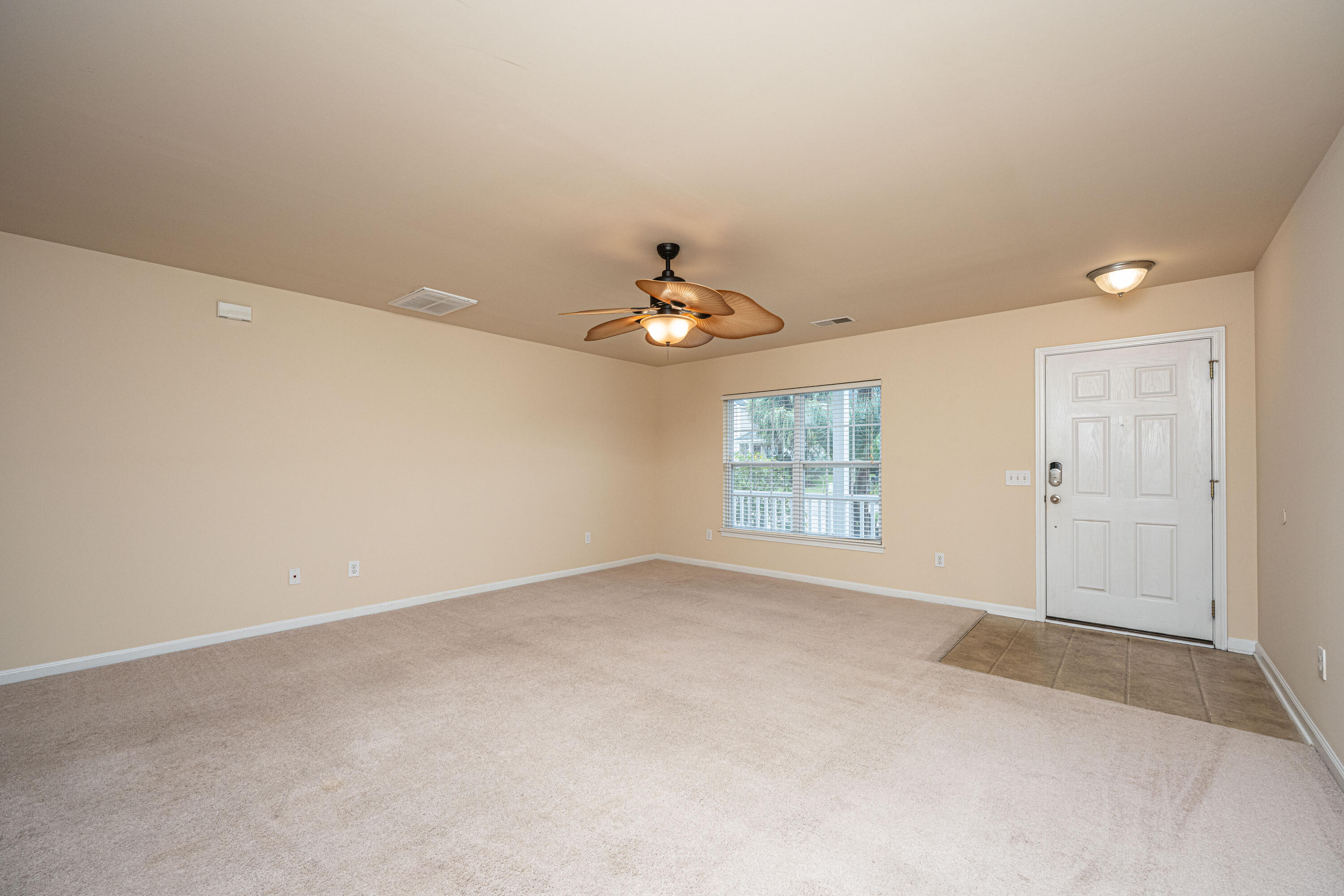 271 Emerald Isle Drive Moncks Corner, SC 29461 - Photo 11 of 46 271EmeraldIsleDr011