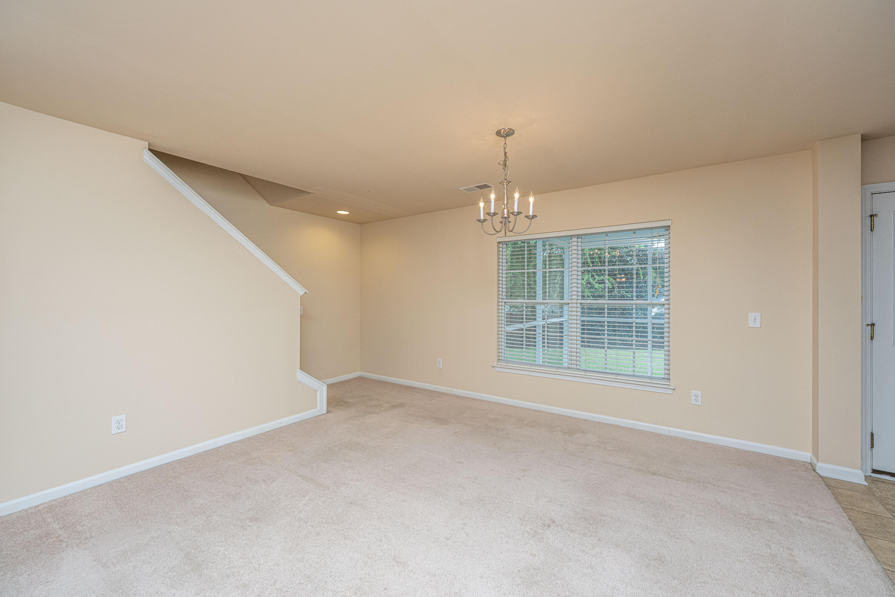 271 Emerald Isle Drive Moncks Corner, SC 29461 - Photo 13 of 46 271EmeraldIsleDr013