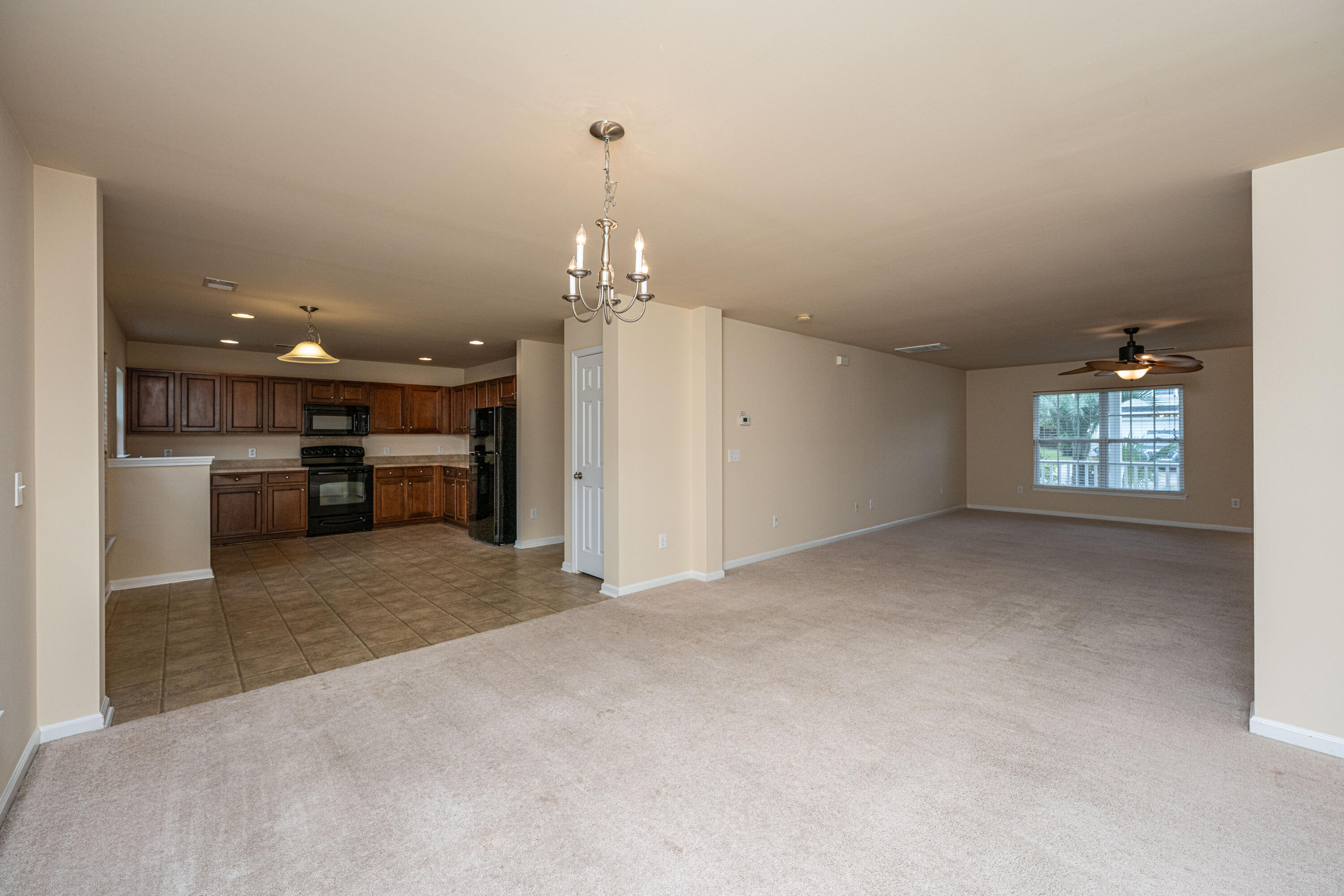 271 Emerald Isle Drive Moncks Corner, SC 29461 - Photo 15 of 46 271EmeraldIsleDr015