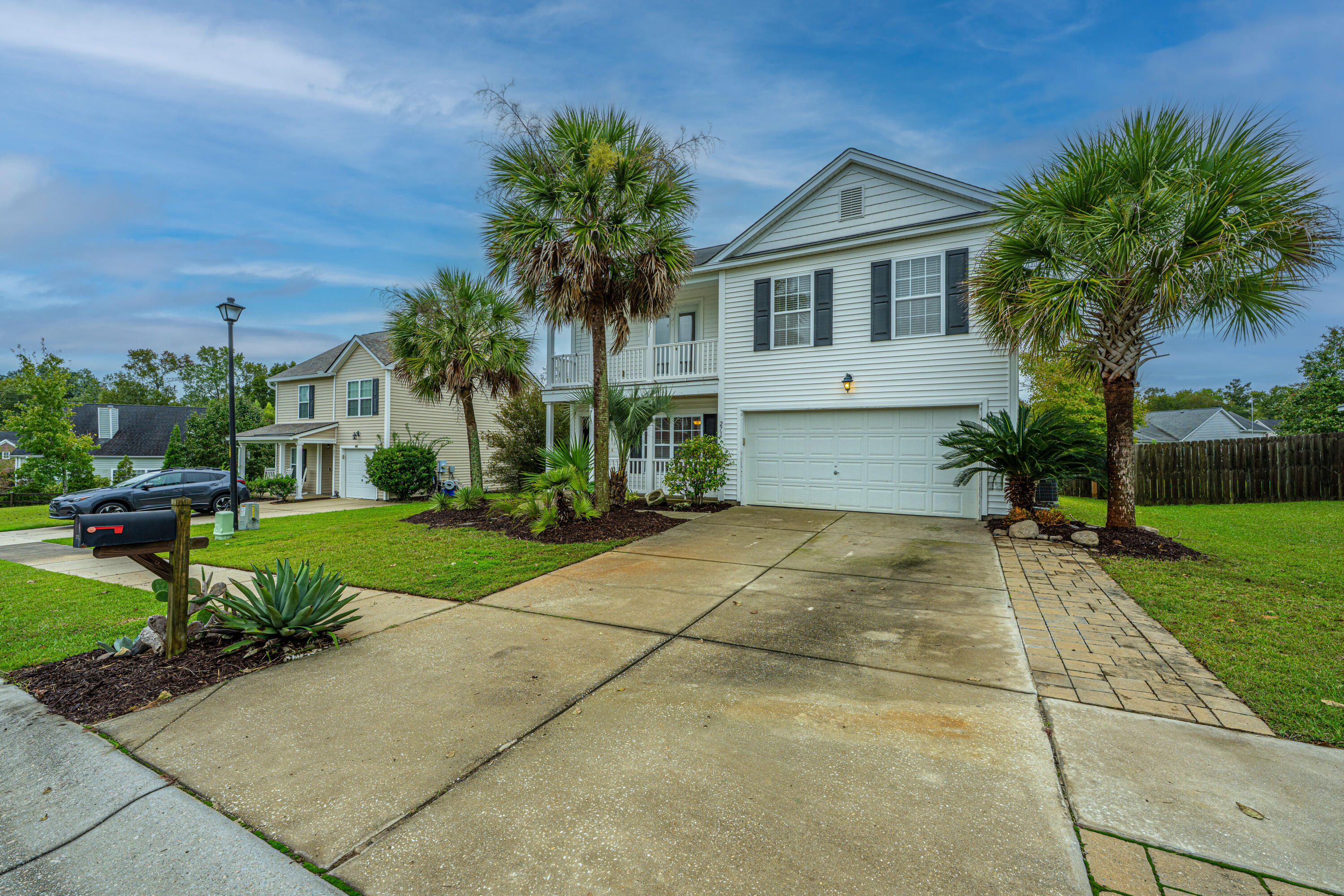 271 Emerald Isle Drive Moncks Corner, SC 29461 - Photo 5 of 46 271EmeraldIsleDr005