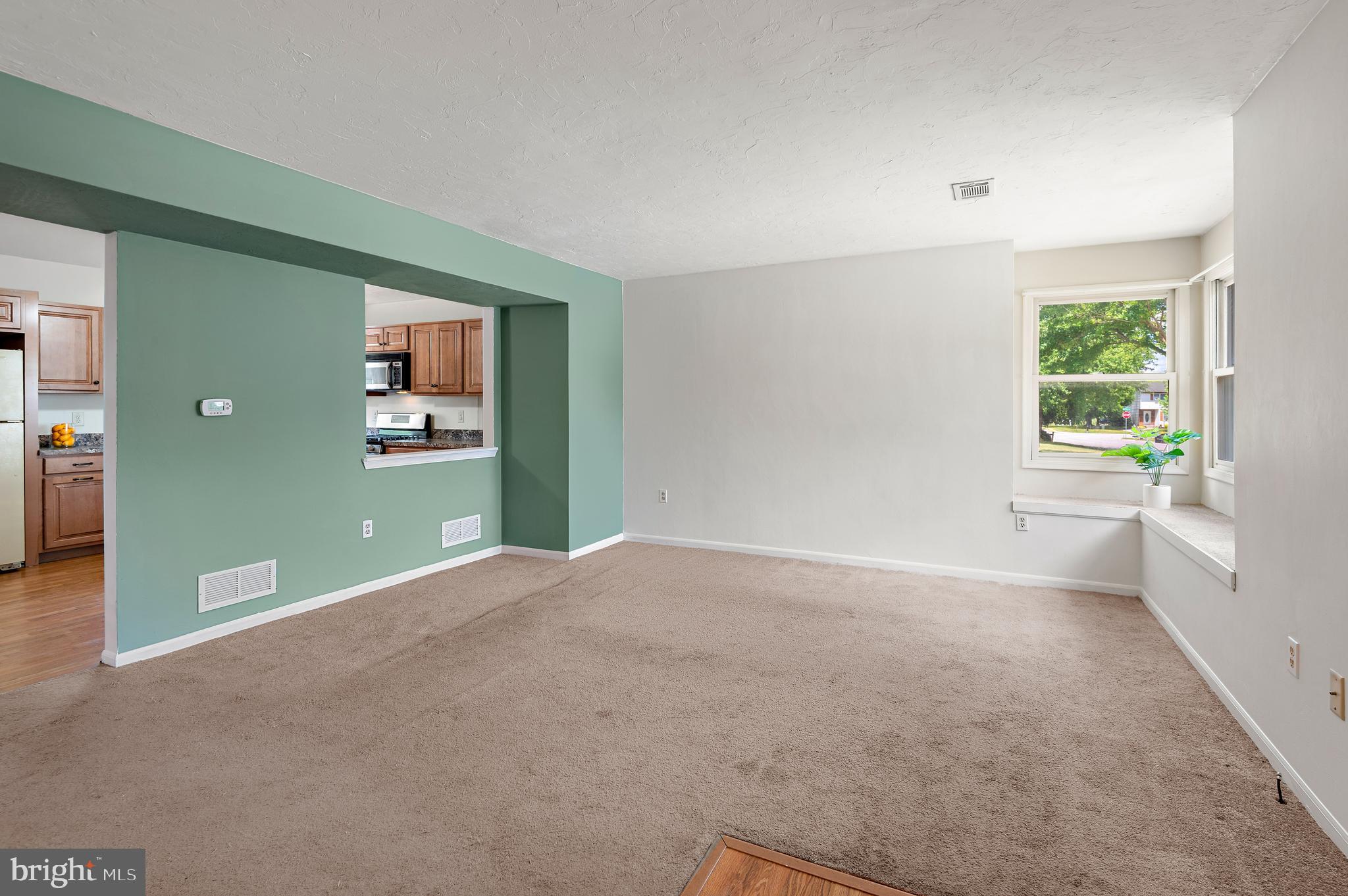 116 Edward Street Hanover, PA 17331 - Photo 6 of 33 Living Room