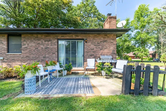 a view of outdoor space yard and patio
