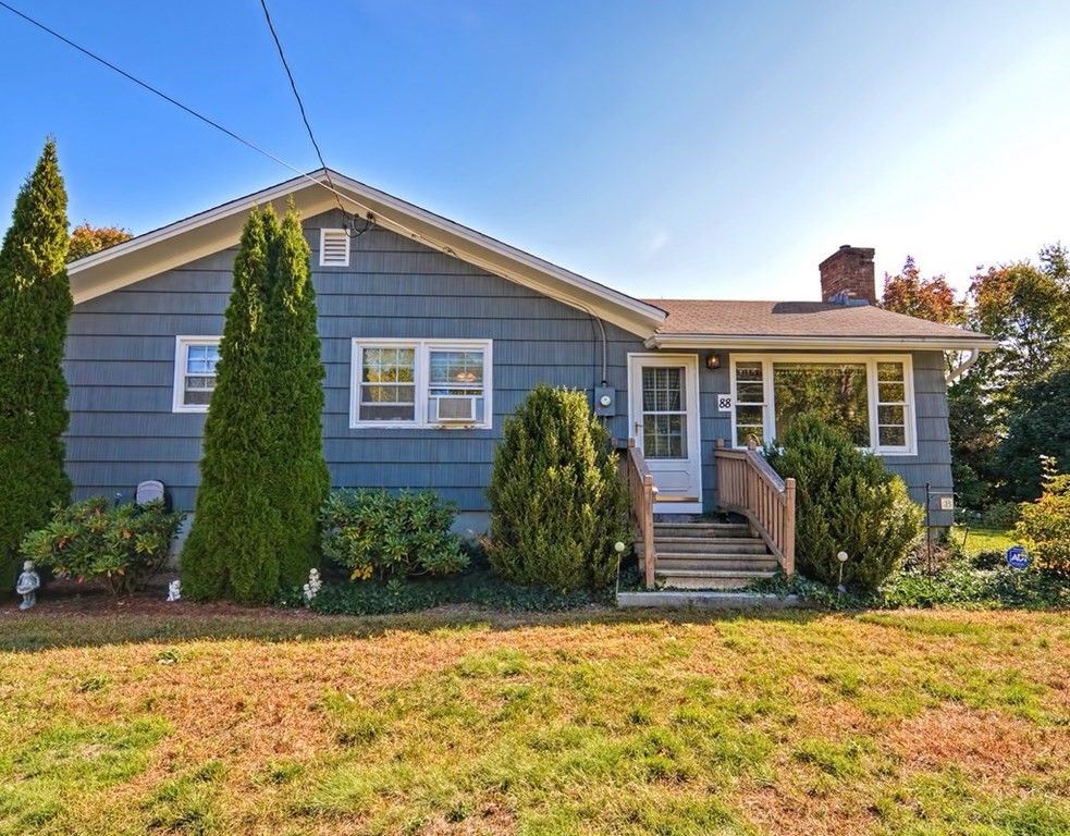 88 Rice Corner Road Brookfield, MA 01506 - Photo 3 of 39 a front view of a house with garden