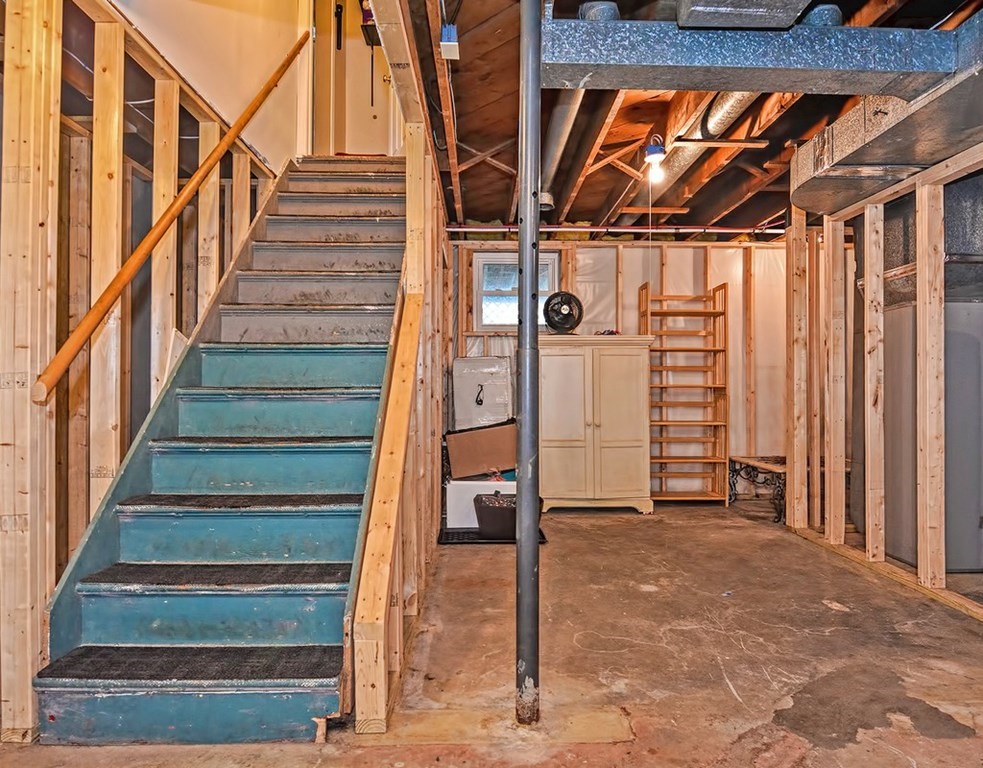 88 Rice Corner Road Brookfield, MA 01506 - Photo 37 of 39 a view of entryway