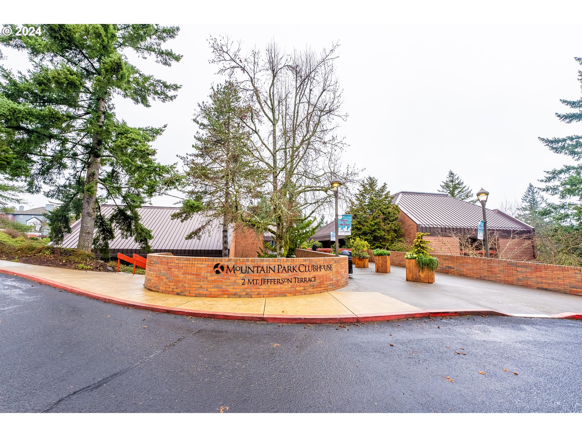 100 Kerr Parkway, Unit 32 Lake Oswego, OR 97035 - Photo 27 of 33 a view of a playground with a patio and fire pit