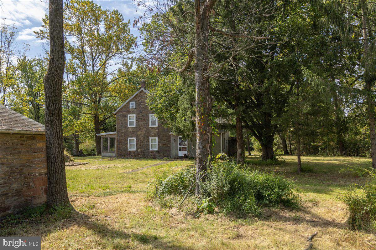 508 Telegraph Road Perkasie, PA 18944 - Photo 7 of 21 a view of a house with a yard