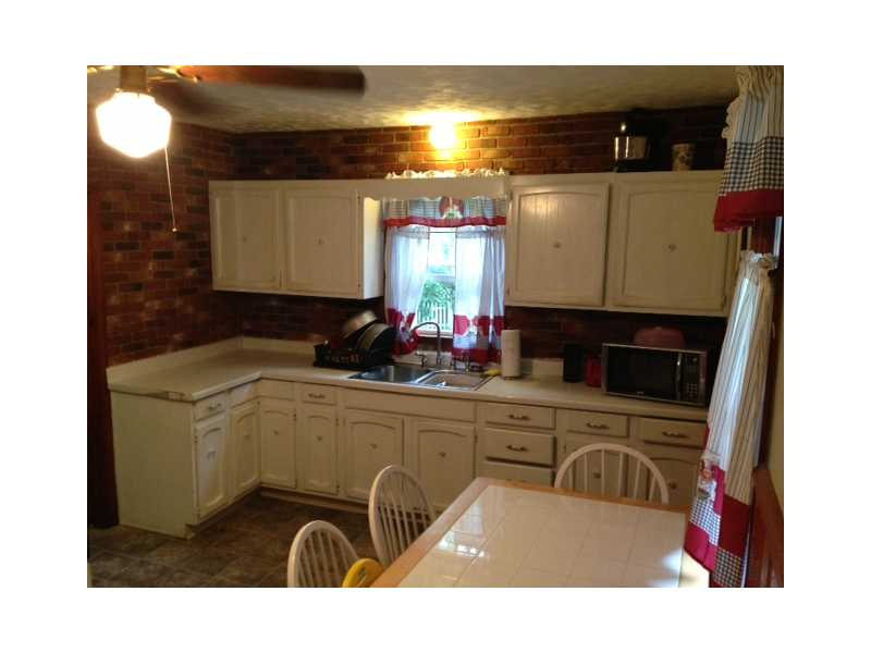 600 Child Street Warren, RI 02885 - Photo 2 of 6 Kitchen.