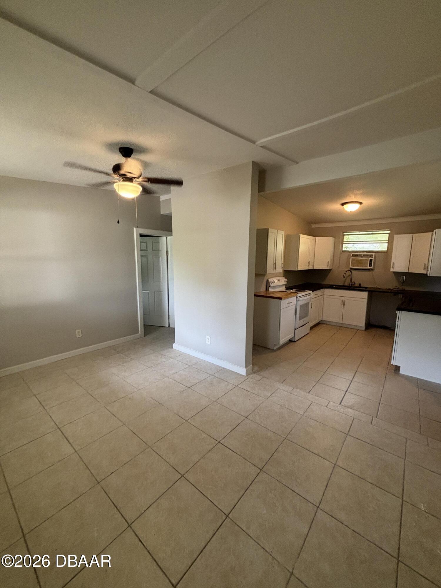 650 Blakely Avenue Crestview, FL 32536 - Photo 2 of 10 2