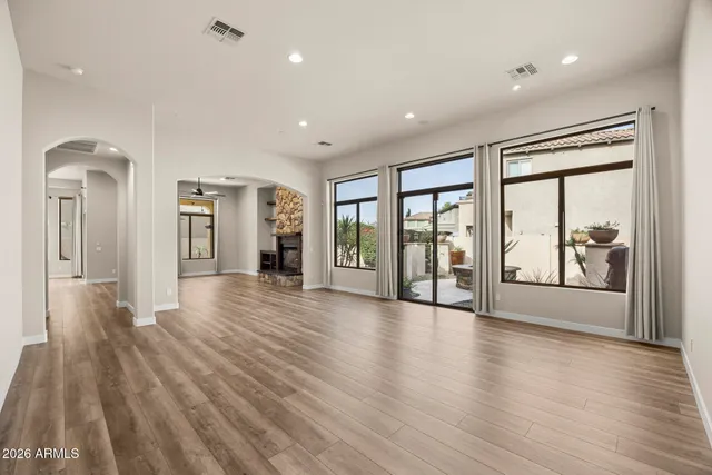 $5,500 | 3653 East Sands Drive, Phoenix, AZ 85050