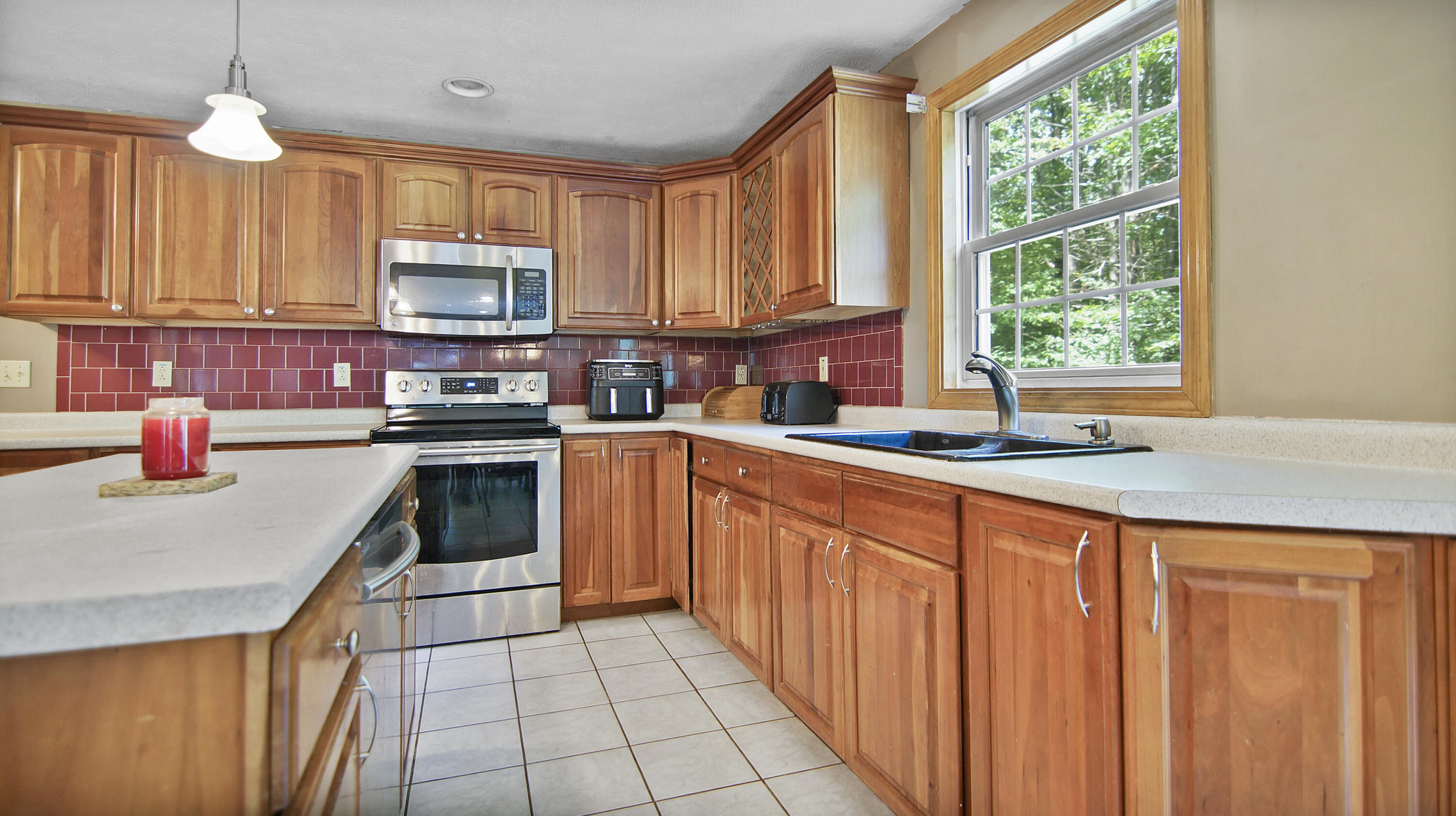 17 Canterbury Court Springvale, ME 04083 - Photo 5 of 13 Kitchen