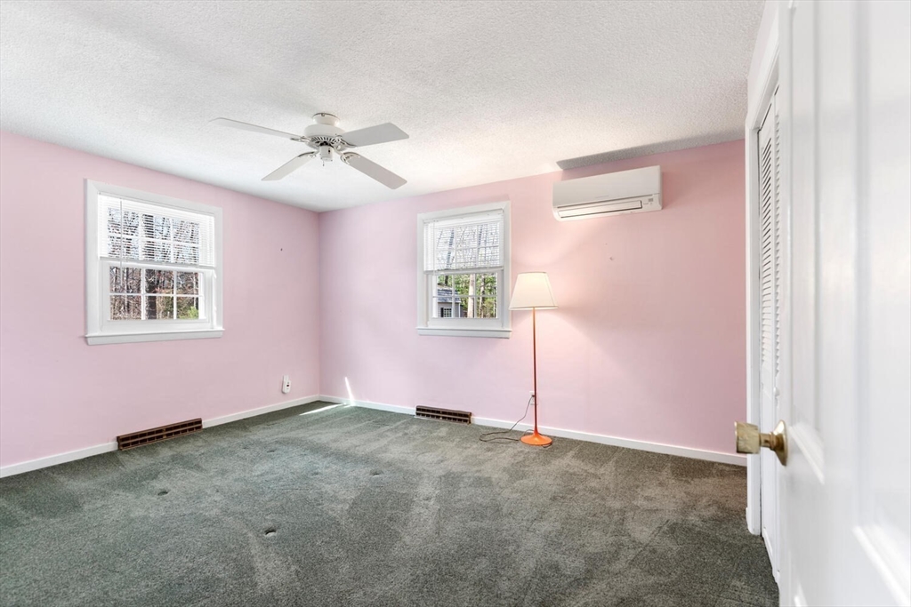 20 Douglas Road Lexington, MA 02420 - Photo 14 of 36
