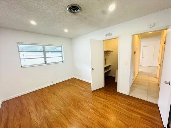 $2,200 | 349 Southeast 12th Avenue, Pompano Beach, FL 33060