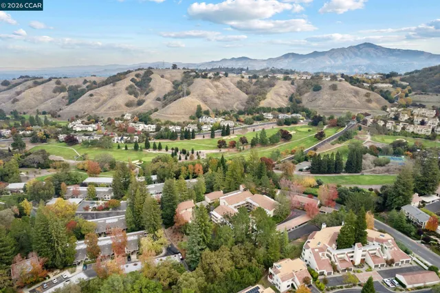 $690,500 | 1129 Avenida Sevilla, Unit 5B, Walnut Creek, CA 94595