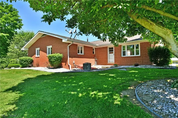 $369,900 | 4988 Highway 46, Cortland, OH 44410